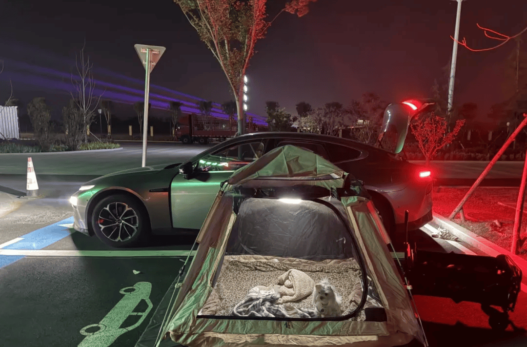 间年轻人旅行掀起“帐篷过夜”热潮新葡京博